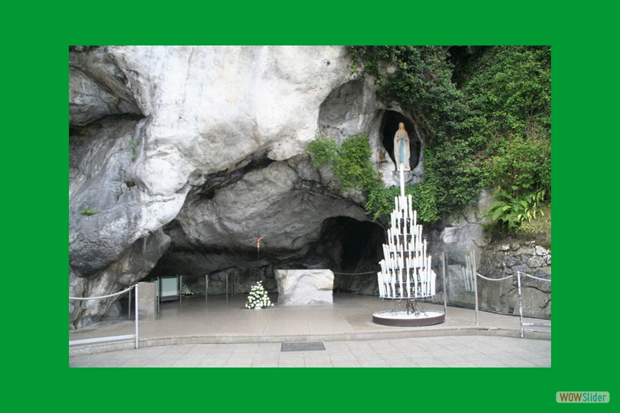 La Grotte de Massabielle
